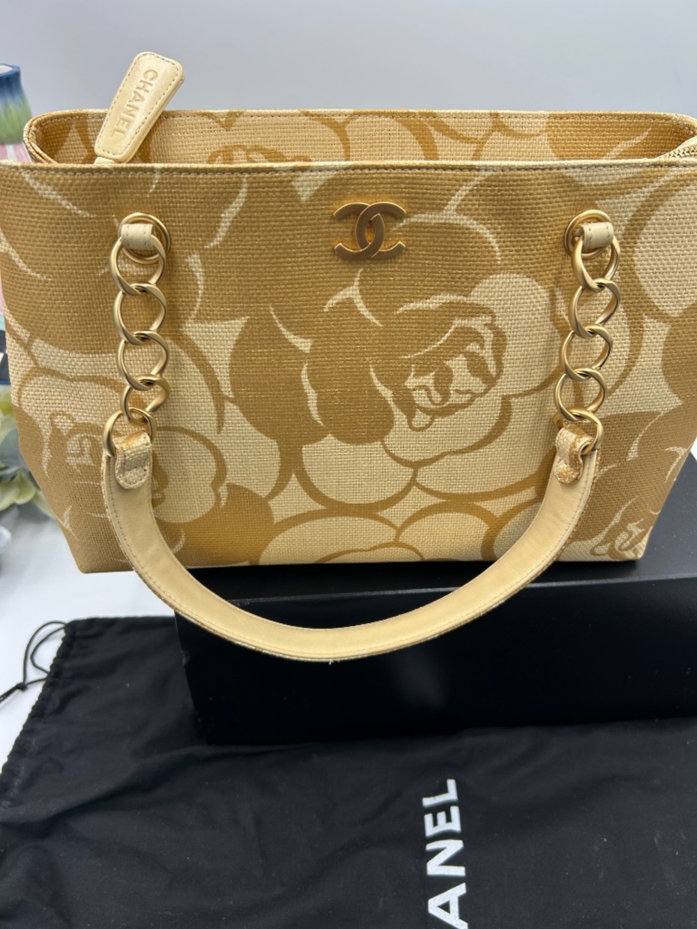 ****************Women’s Chanel Camellia Printed Raffia Chain Tote Bag. - Picture 8 of 15